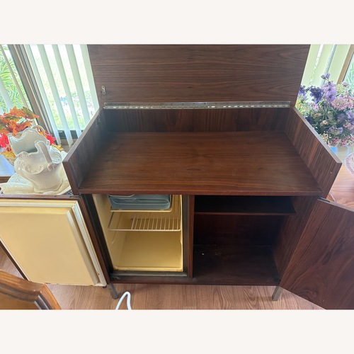 Used Retro Bar for sale on AptDeco