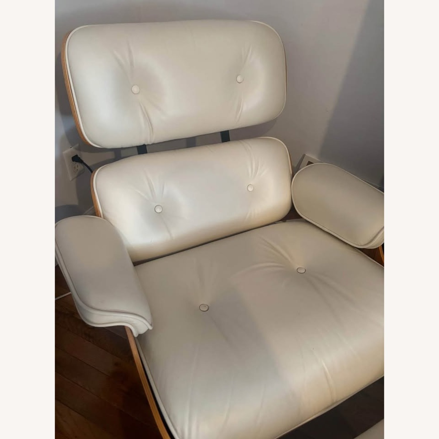 Herman Miller Eames Lounge Chair & Ottoman - image-2