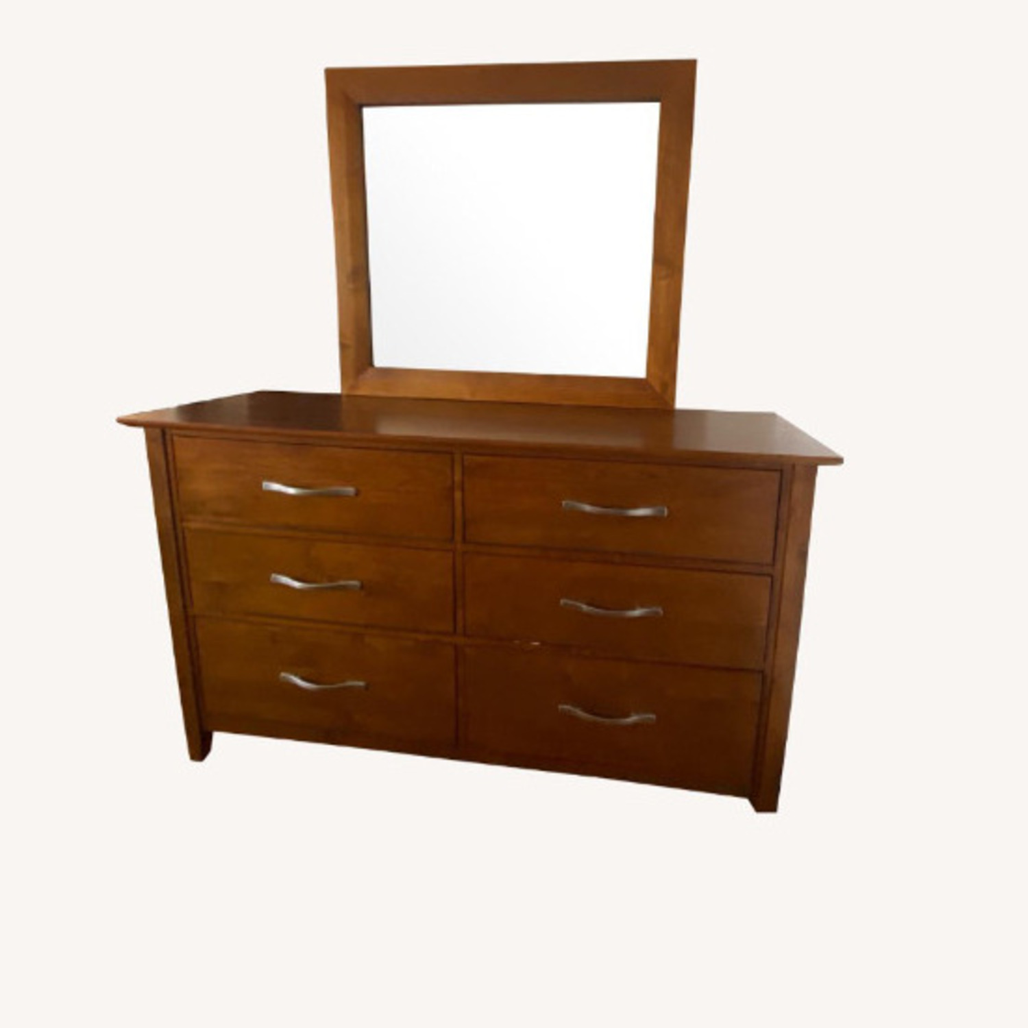 Raymour & Flanigan Elegant Baronet Dresser - image-2