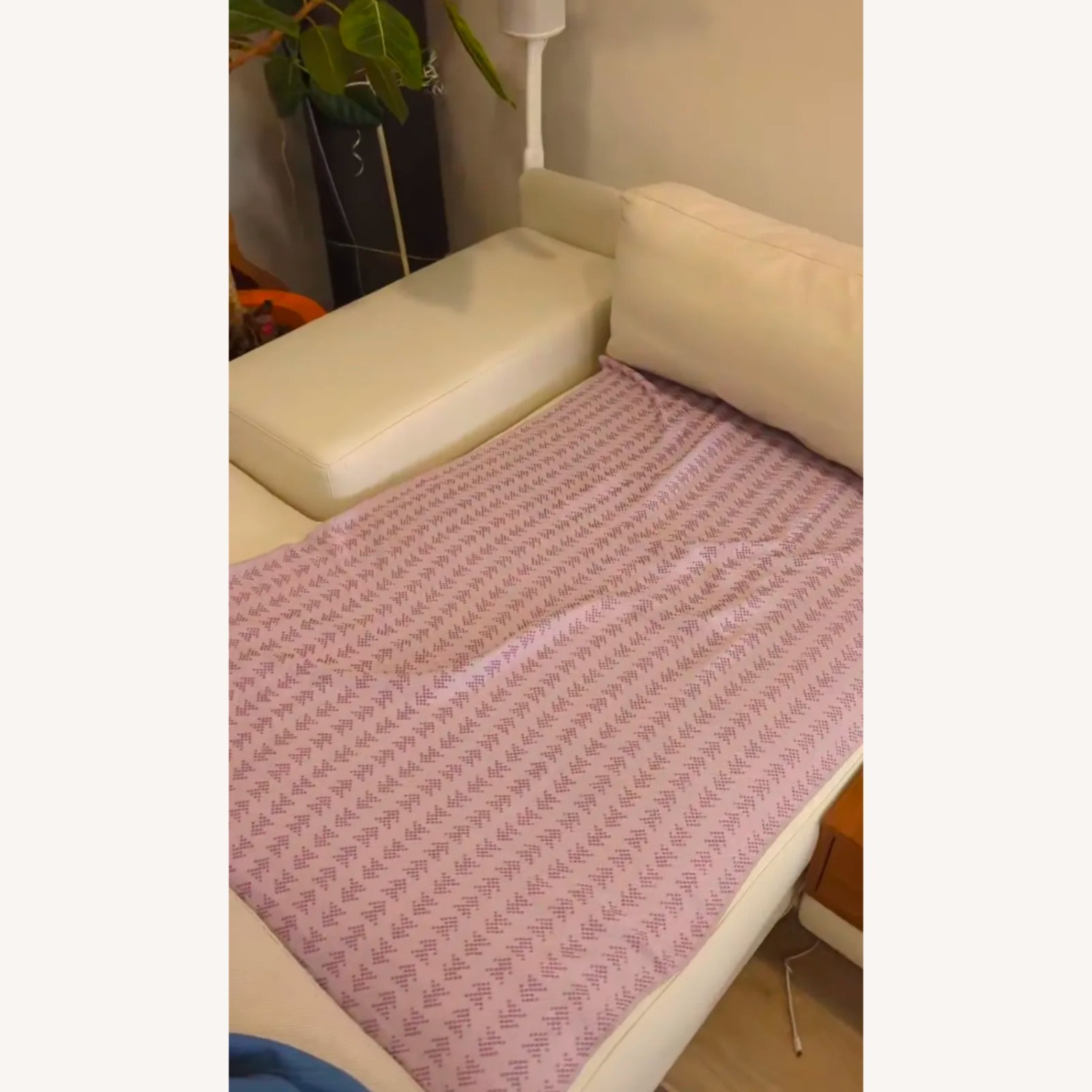 Rove Concept Dresden Sofa - image-2