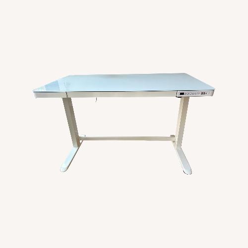 Used Wayfair White Adjustable Standing Desk for sale on AptDeco