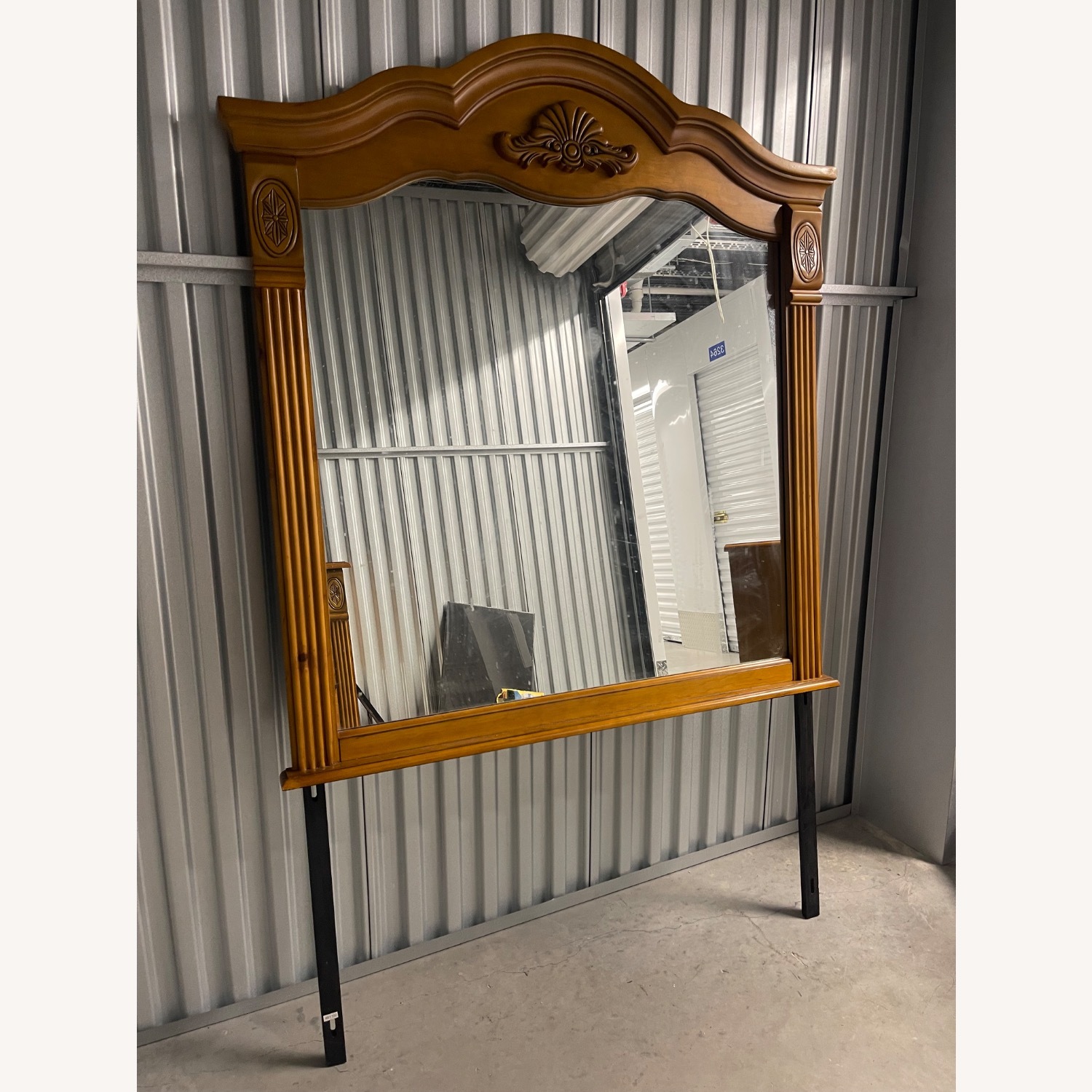 Light Brown Wood Queen Bed - image-4