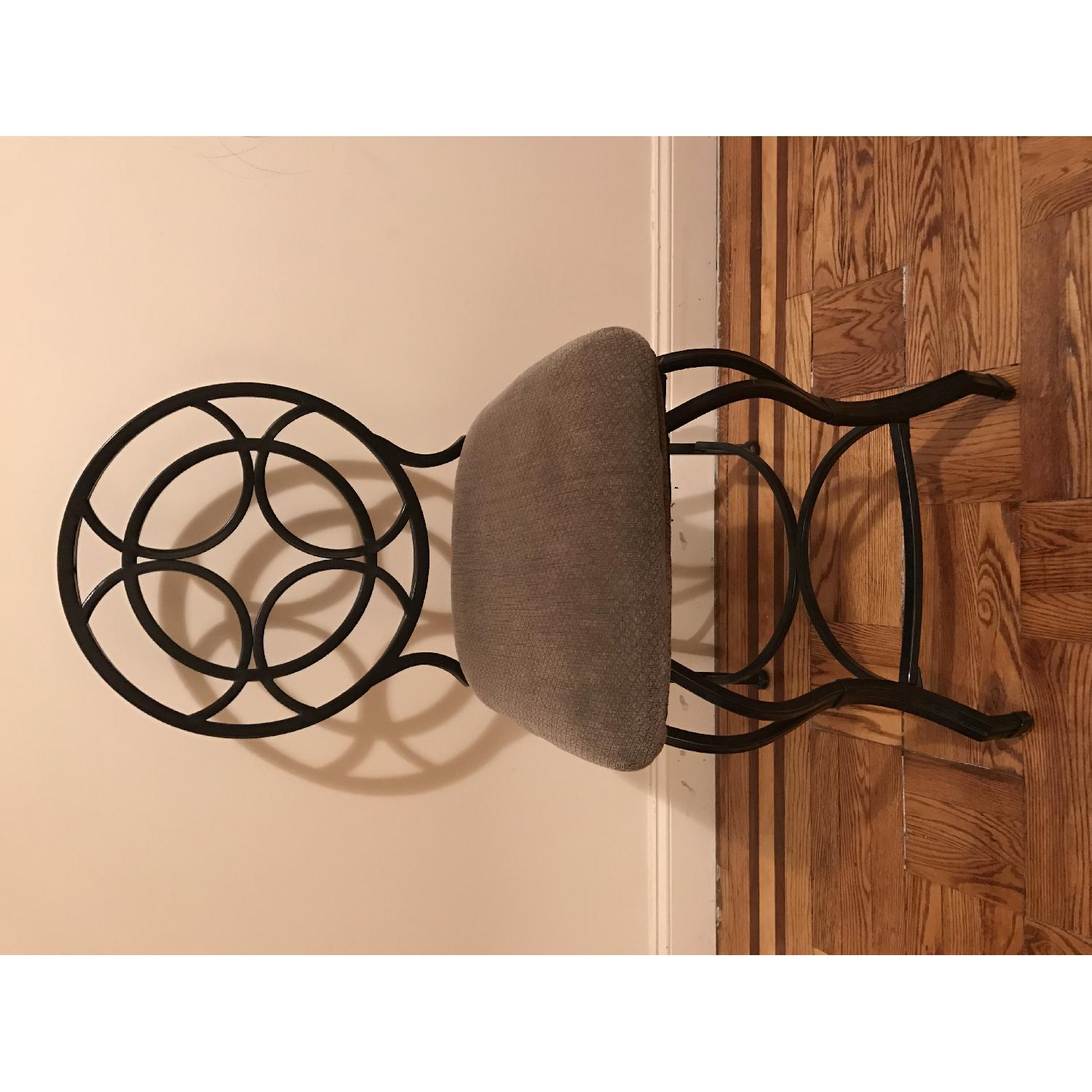 Raymour And Flanigan High Top Table And Chairs at Rosemary Thompson blog