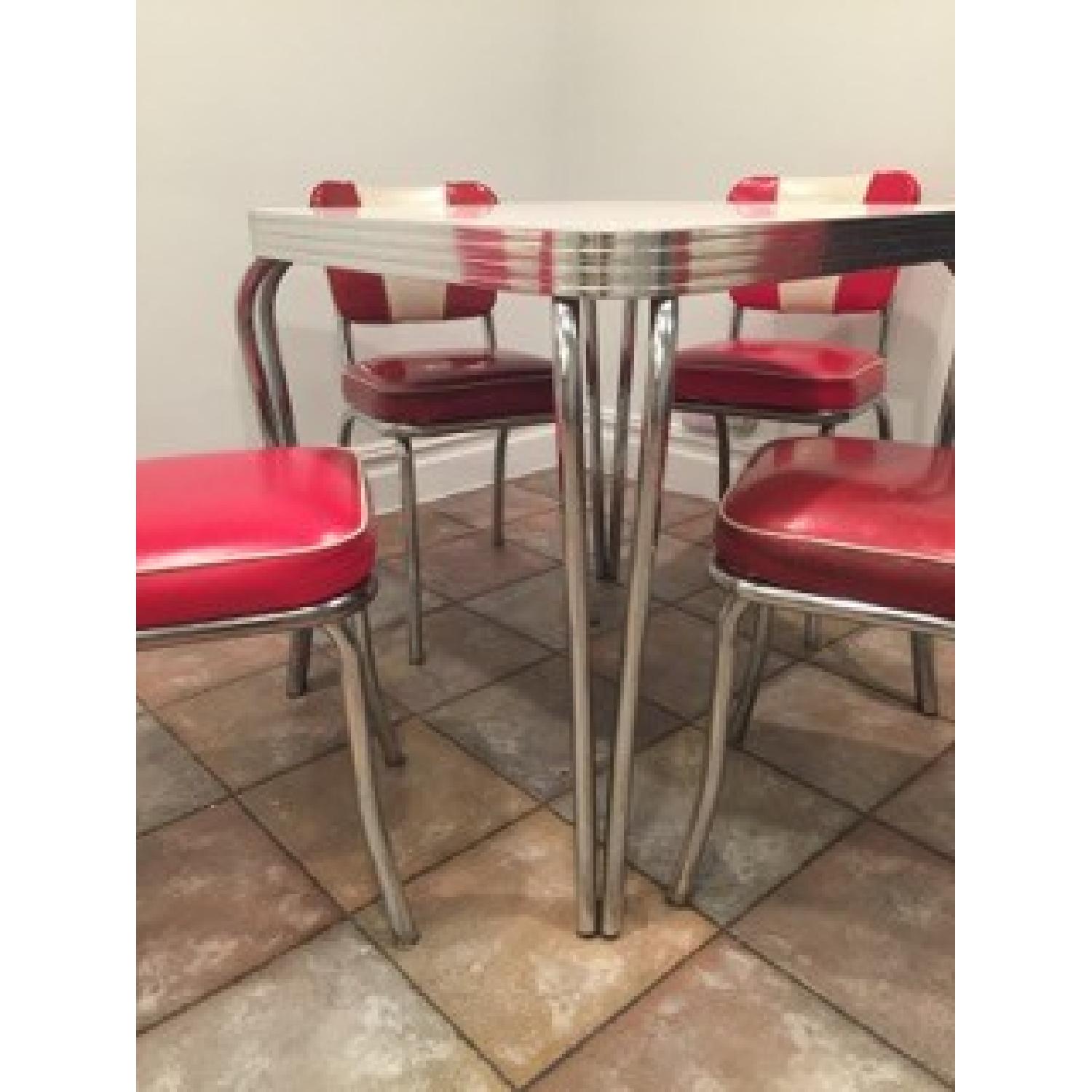 Retro Dining Table w/ 4 Chairs - AptDeco