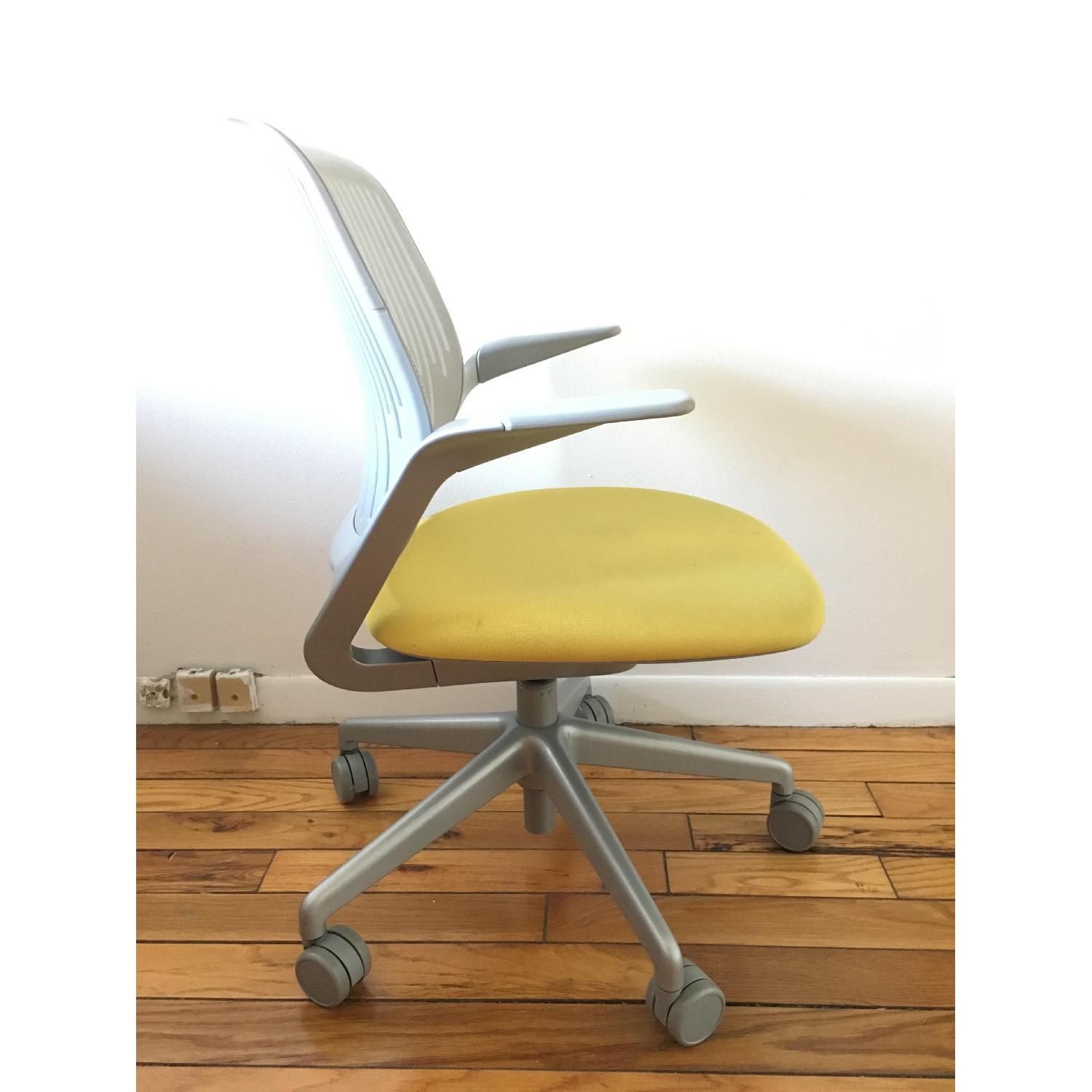 Steelcase Swivel Office Chair - image-3
