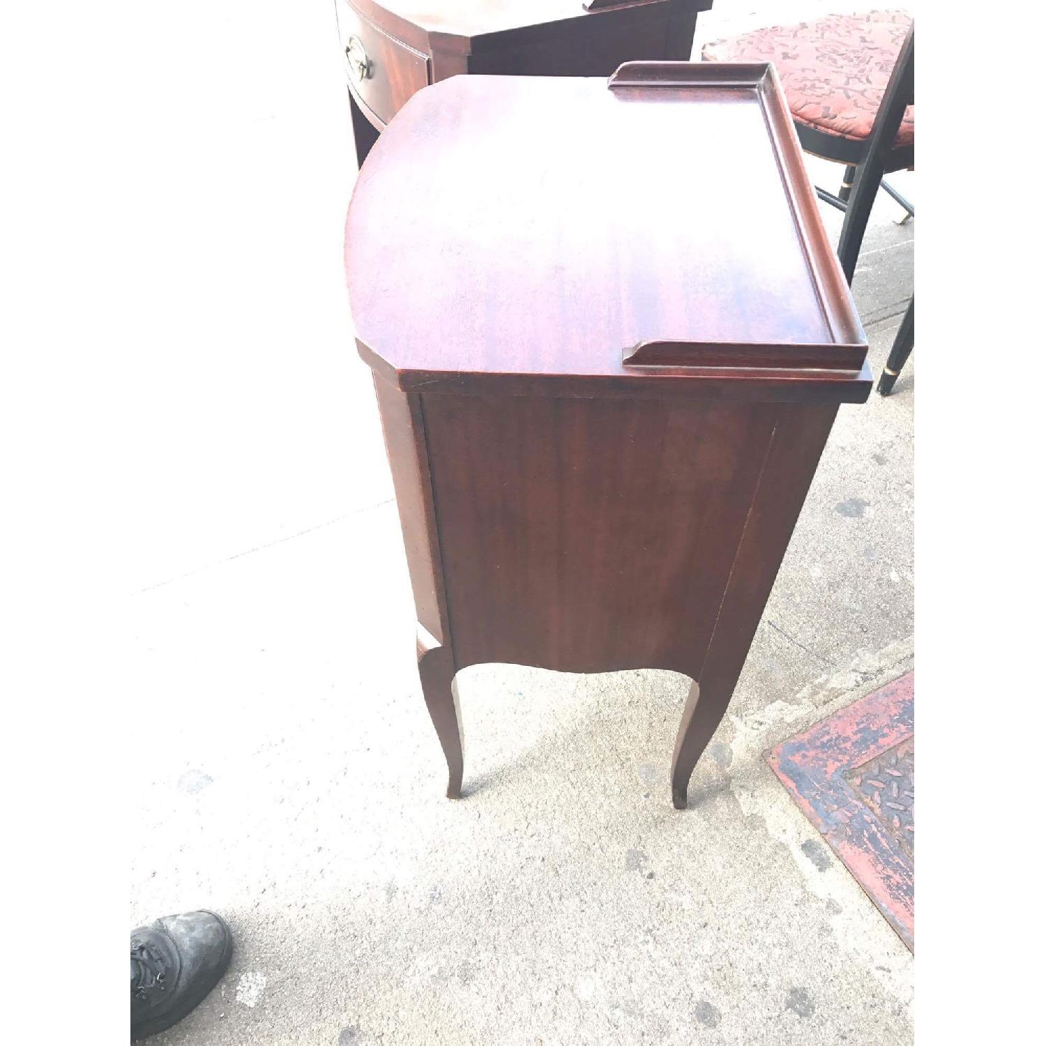 1930s Antique Northern Furniture Company Mahogany Nightstands - image-6