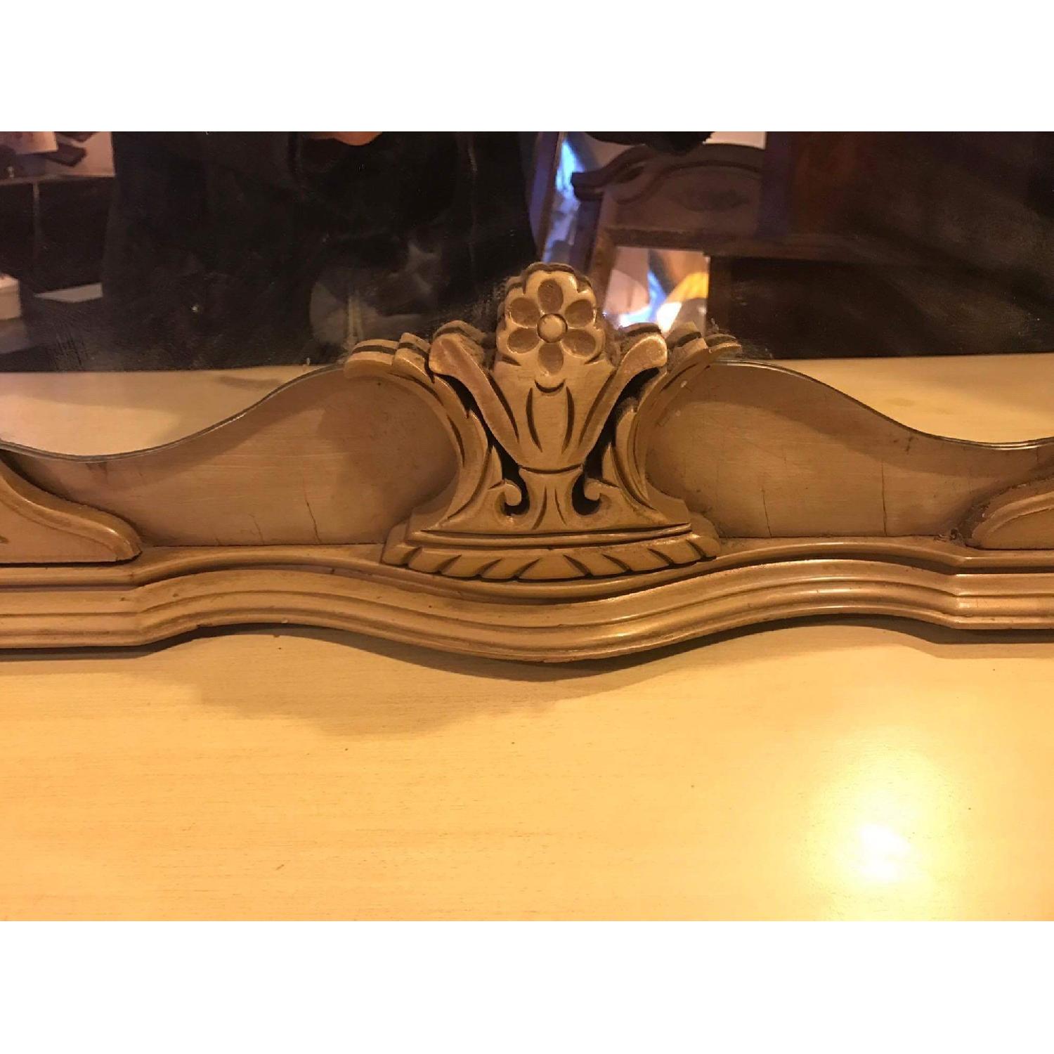 1920s Antique Kingsley Dresser w/ Hanging Mirror & Key - image-3