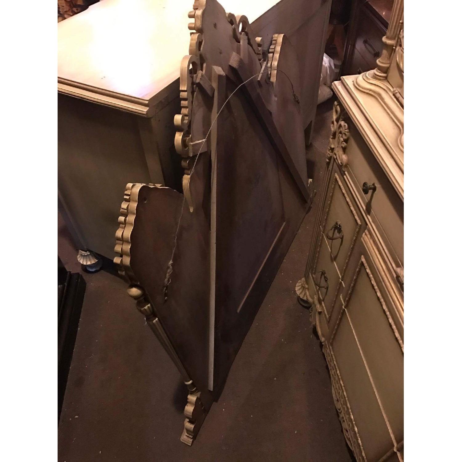 1920s Antique Kingsley Dresser w/ Hanging Mirror & Key - image-19