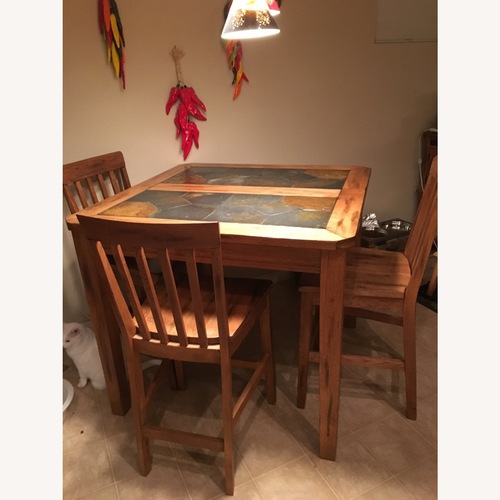 Used American Furniture Manufacturing Dining Sets for sale on AptDeco