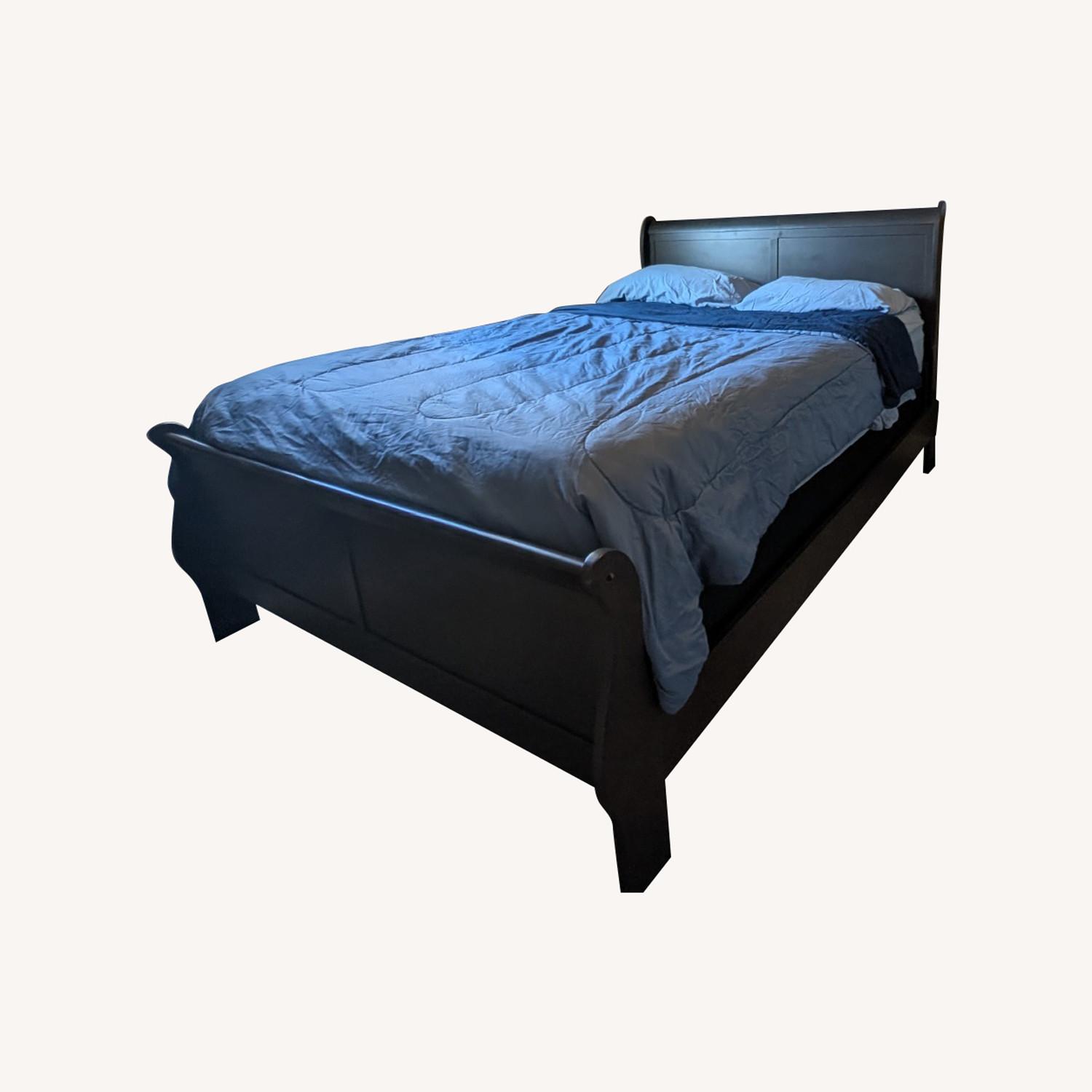 Dark Brown Wood Queen Bed - image-0