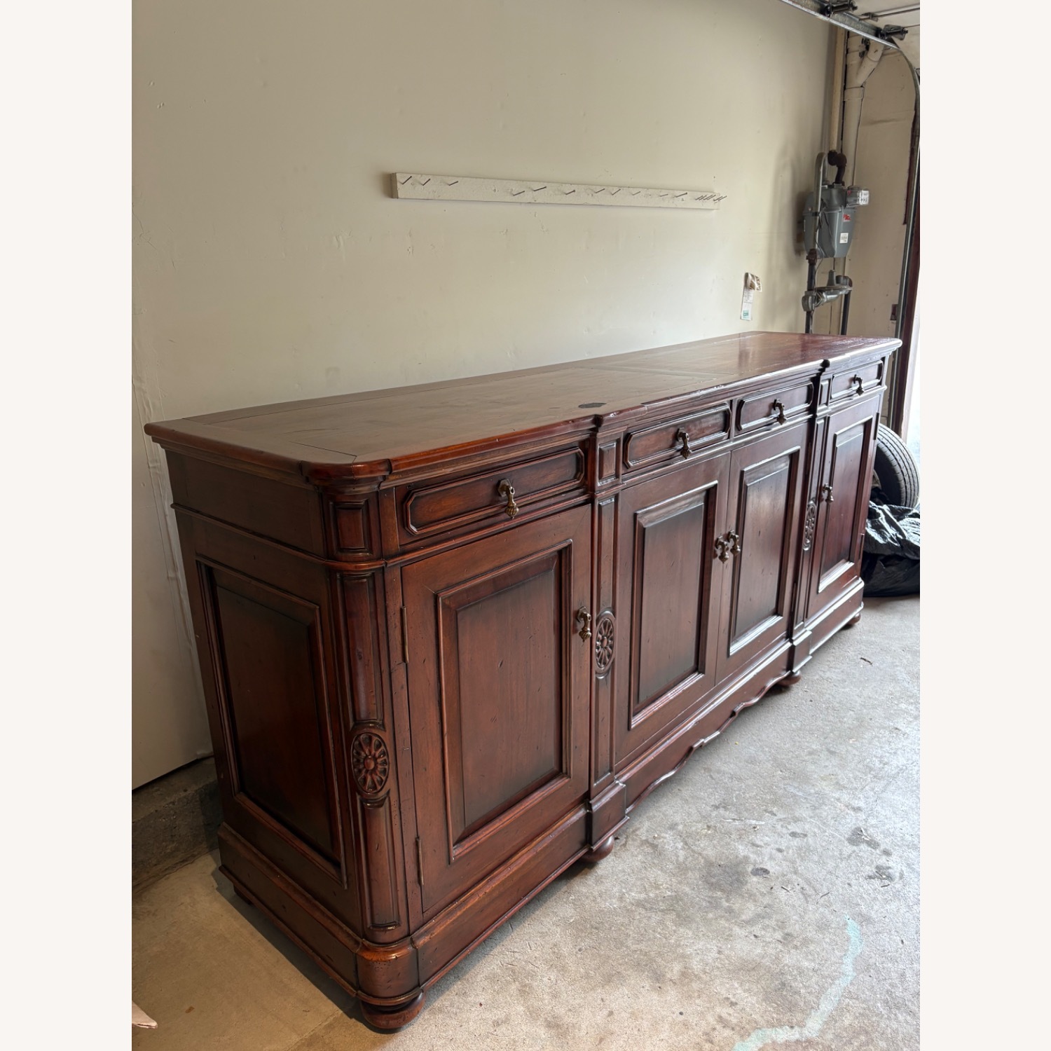 Morgan Hill Sideboard - image-6