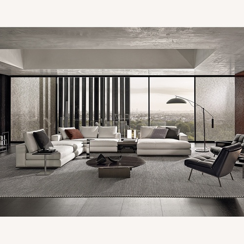 Used Stunning and Cozy Large Sectional Sofa for sale on AptDeco