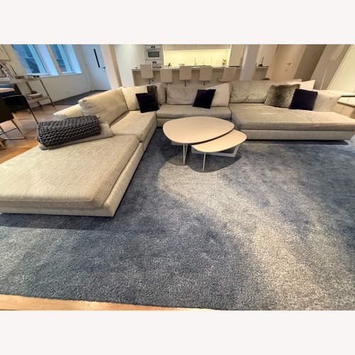 Used Stunning and Cozy Large Sectional Sofa for sale on AptDeco