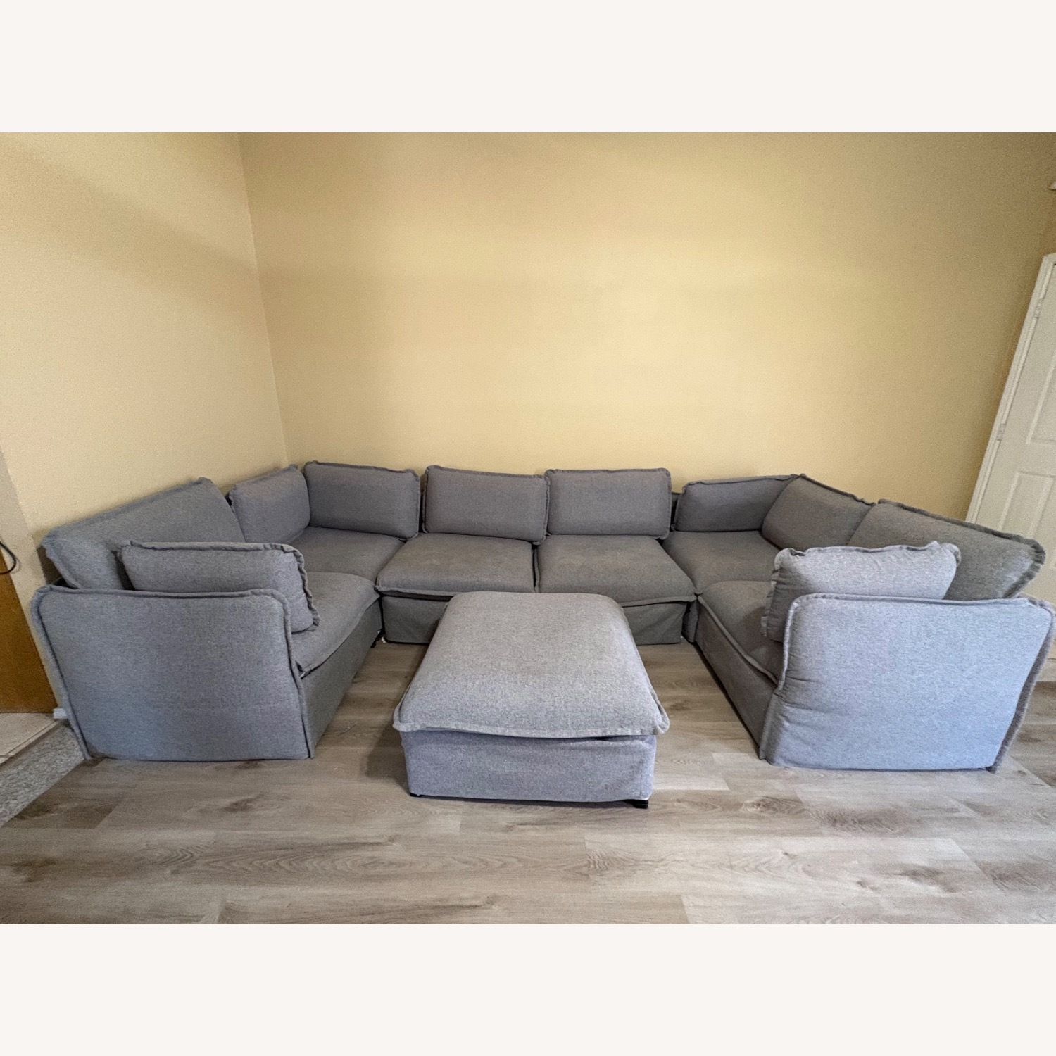 Modular Washable 6-seater U-sectional + Ottoman - image-1