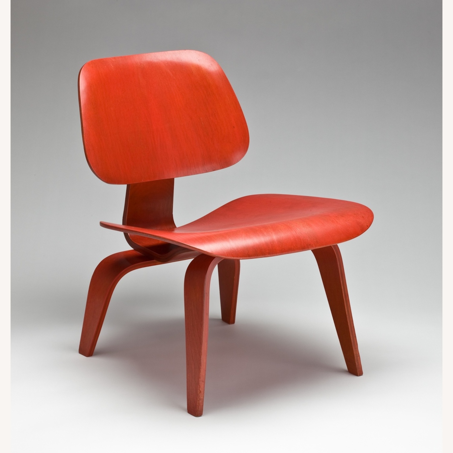 Eames Red Chairs - image-4