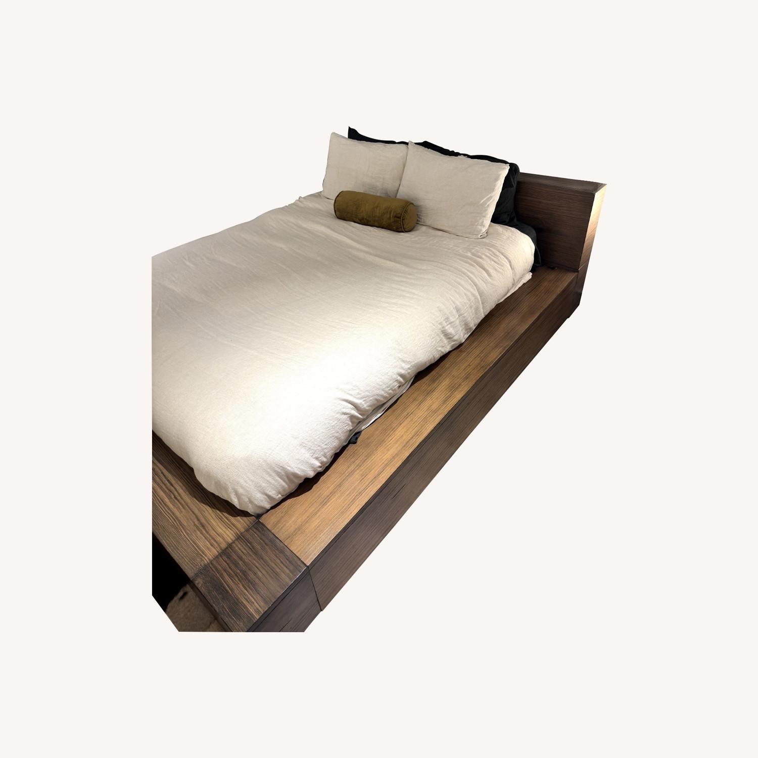 Wade Logan Marchetti Dark Brown Queen Bed - Wood - image-0