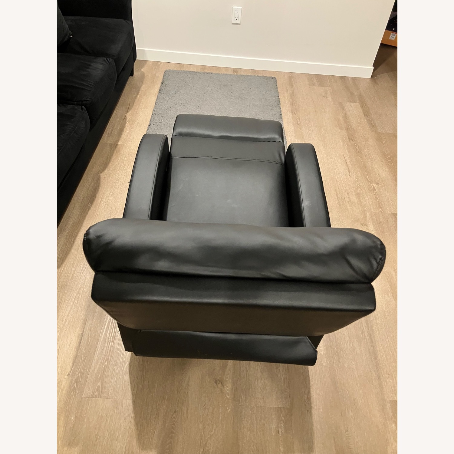 Modern Black Fabric Recliner - image-4