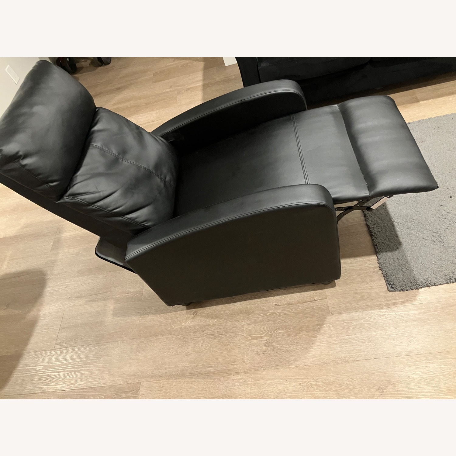 Modern Black Fabric Recliner - image-3