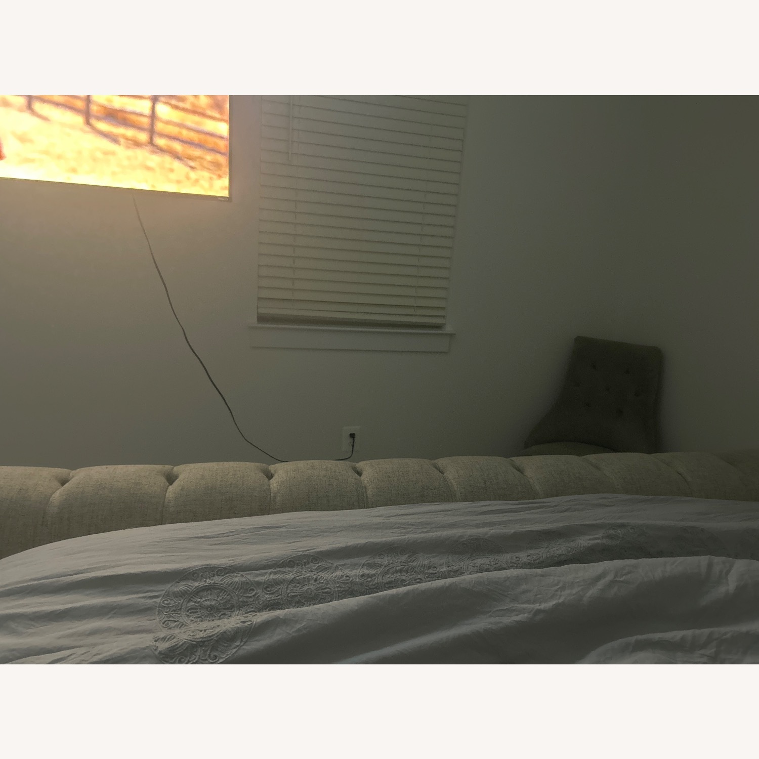 Ashley Furniture Willenburg King Bed - image-3