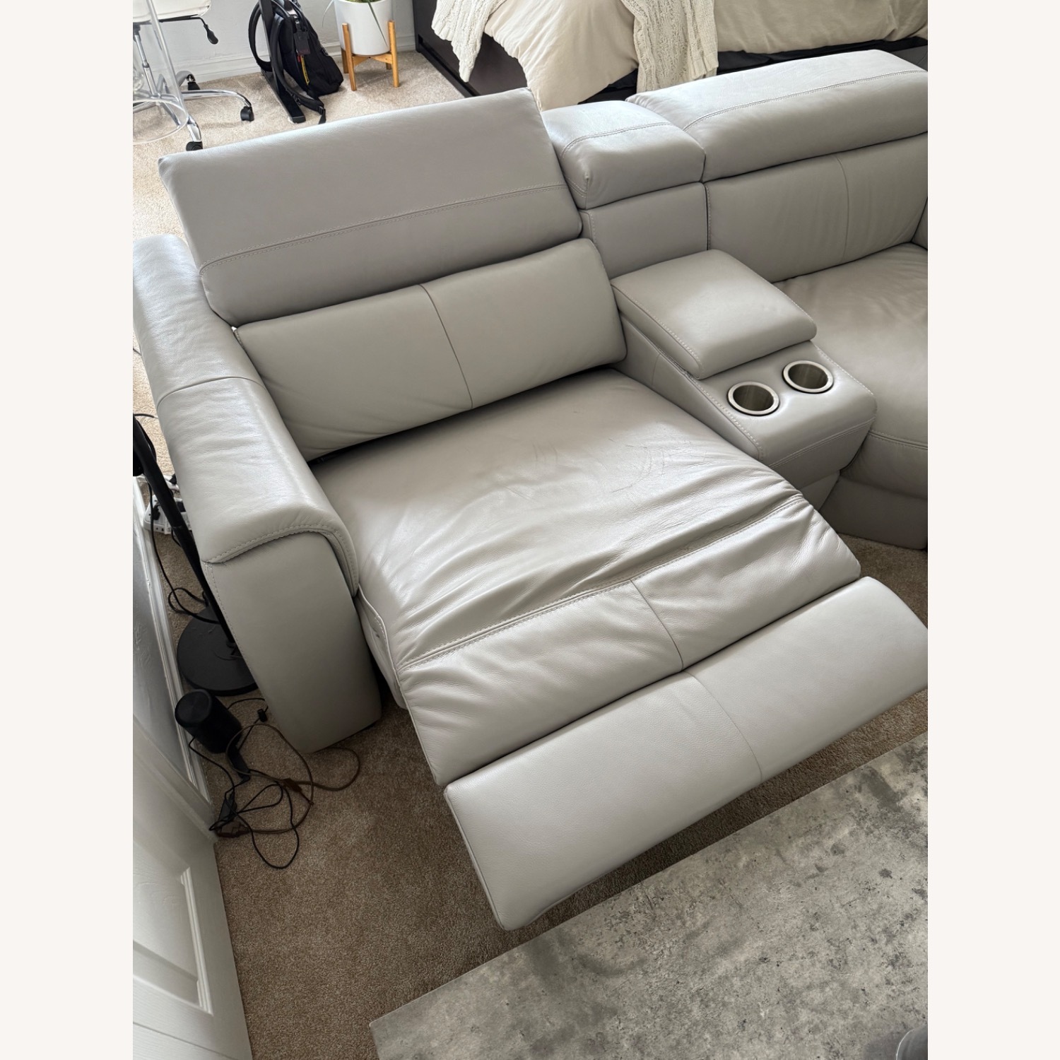 Havertys Light Gray Leather 3+ Piece Sectional - image-4