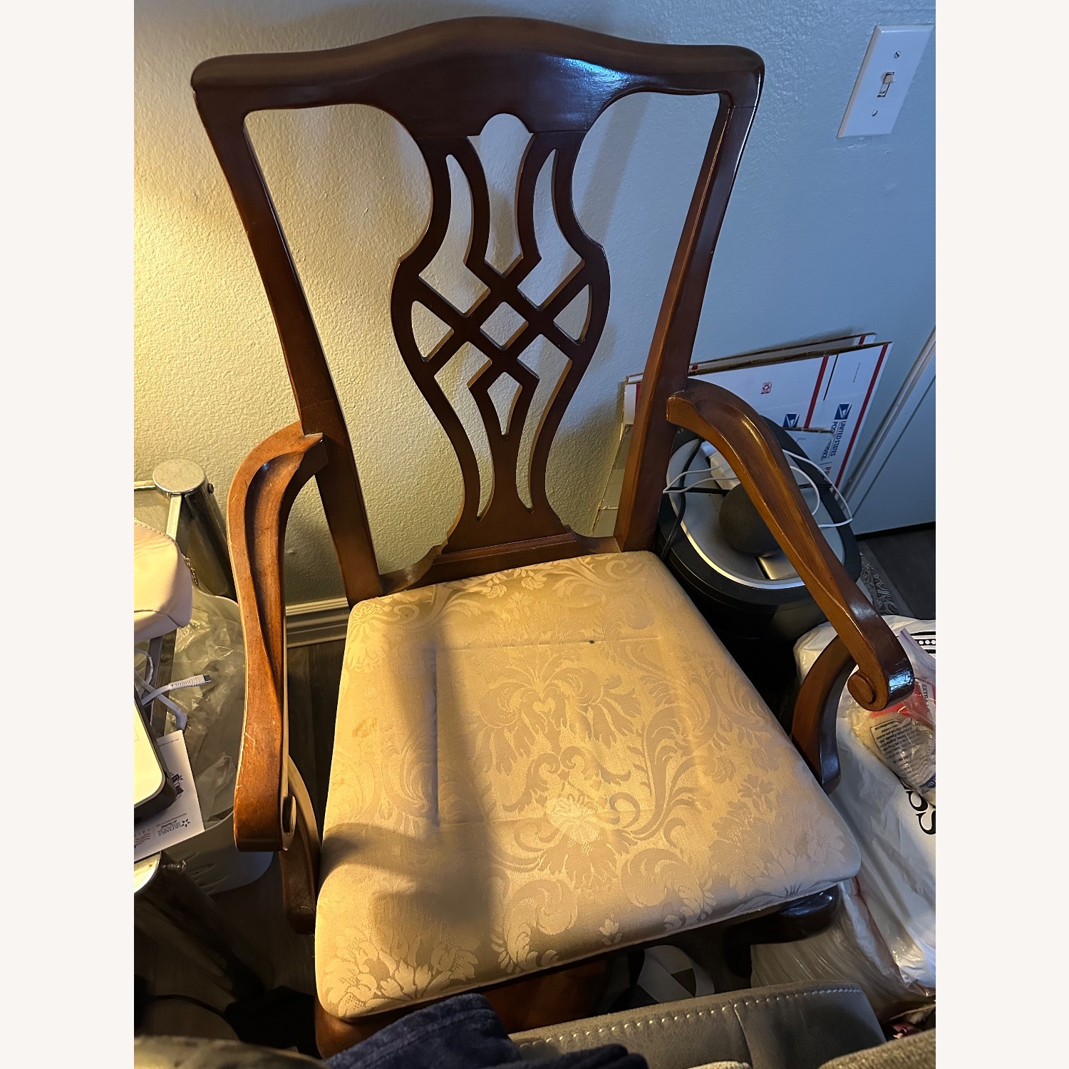 ✨ Gorgeous Vintage China Cabinet ✨ - image-8