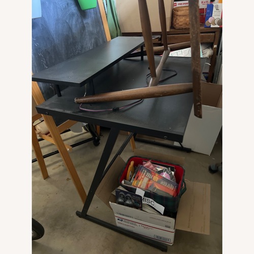 Used Computer Game Desk for sale on AptDeco