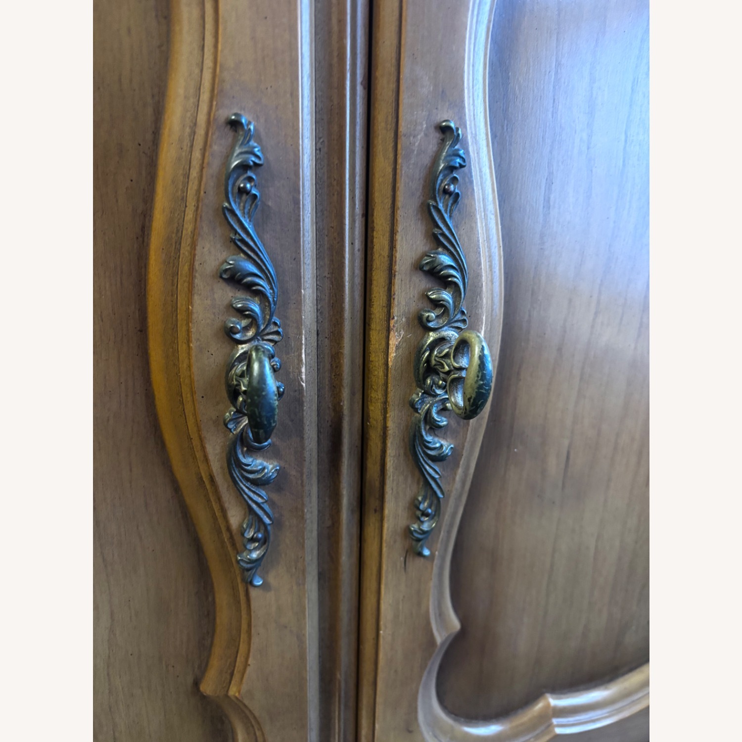 Vintage/Antique Finds Dark Brown Wood Dresser - image-9