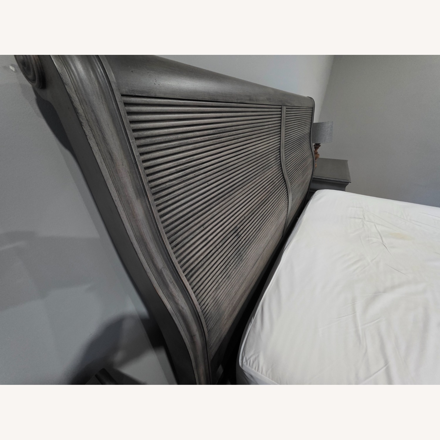 Ethan Allen Kingston Dark Gray Wood Queen Bed - image-5