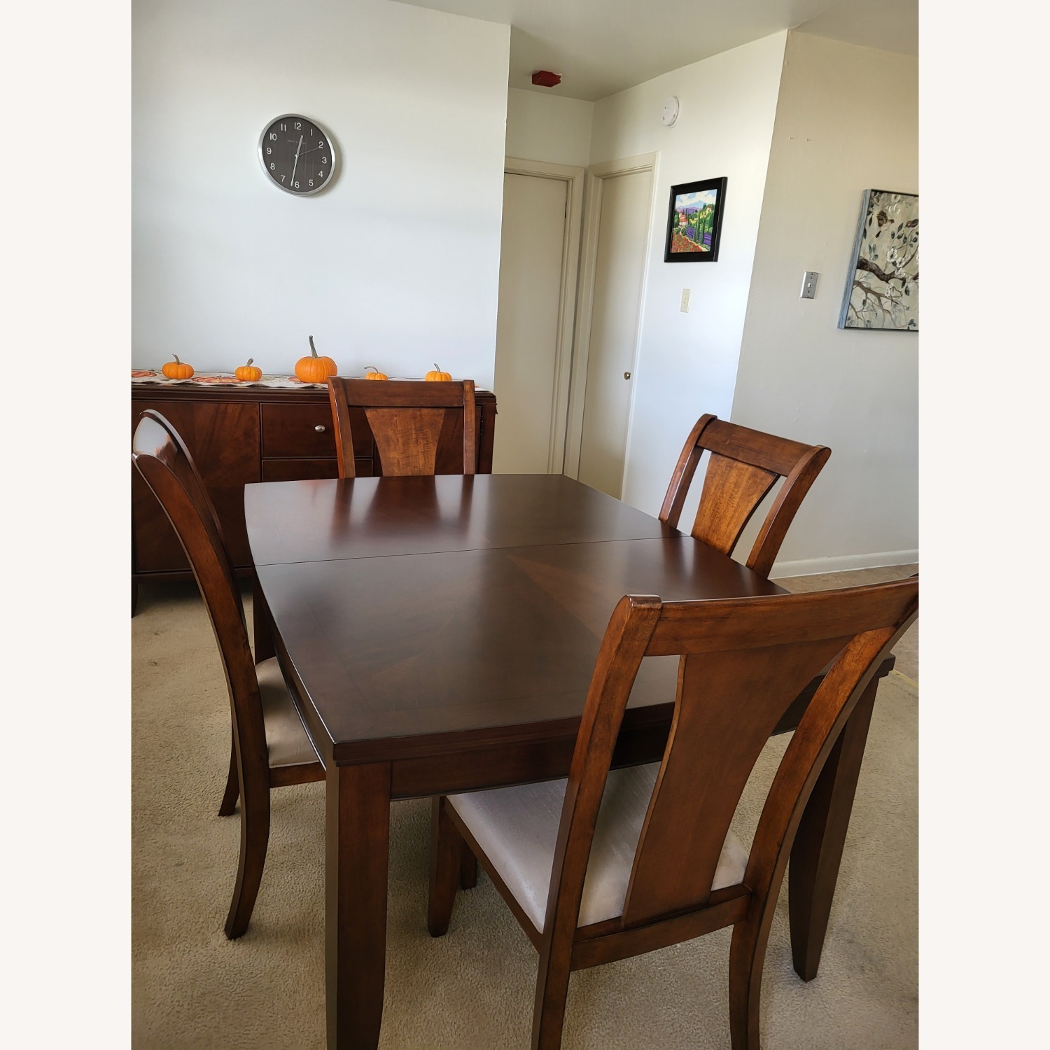 Dining Room Table with 4 Chairs - AptDeco