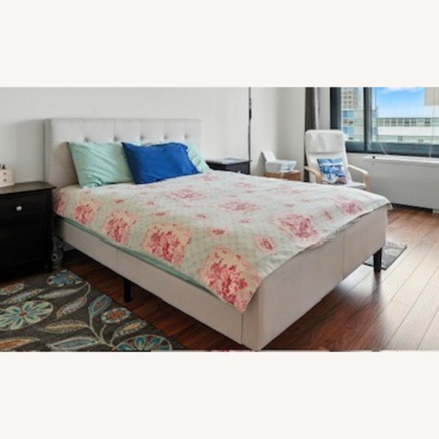 Wayfair Light Gray Fabric Queen Bed - image-3