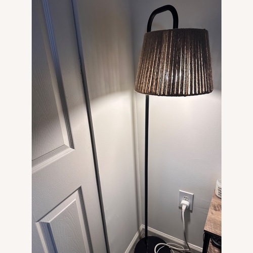 Used Vintage/Antique Floor Lamp for sale on AptDeco