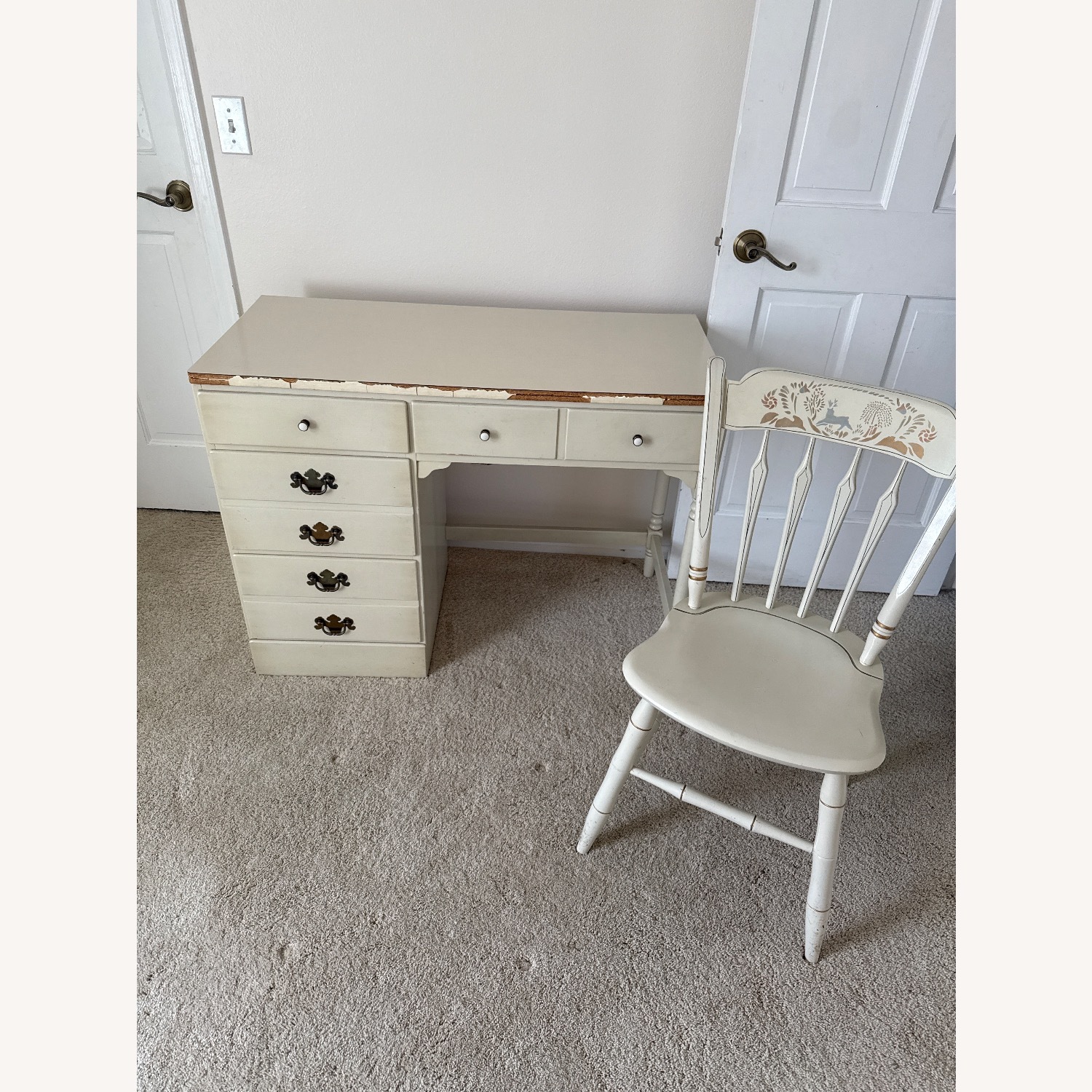 Ethan Allen American Carved White Desk - image-15