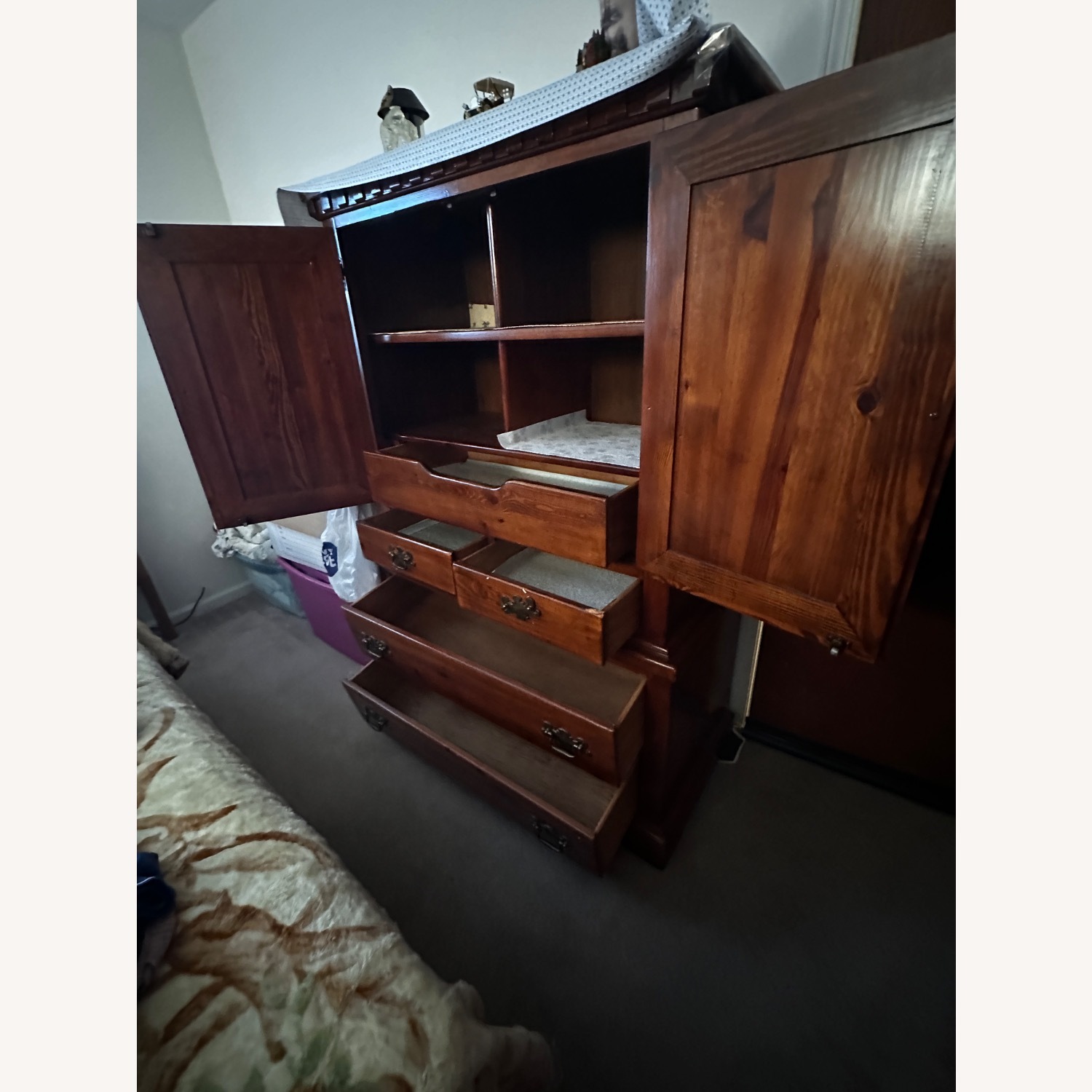 Link-Taylor Mahogany Dresser - image-2