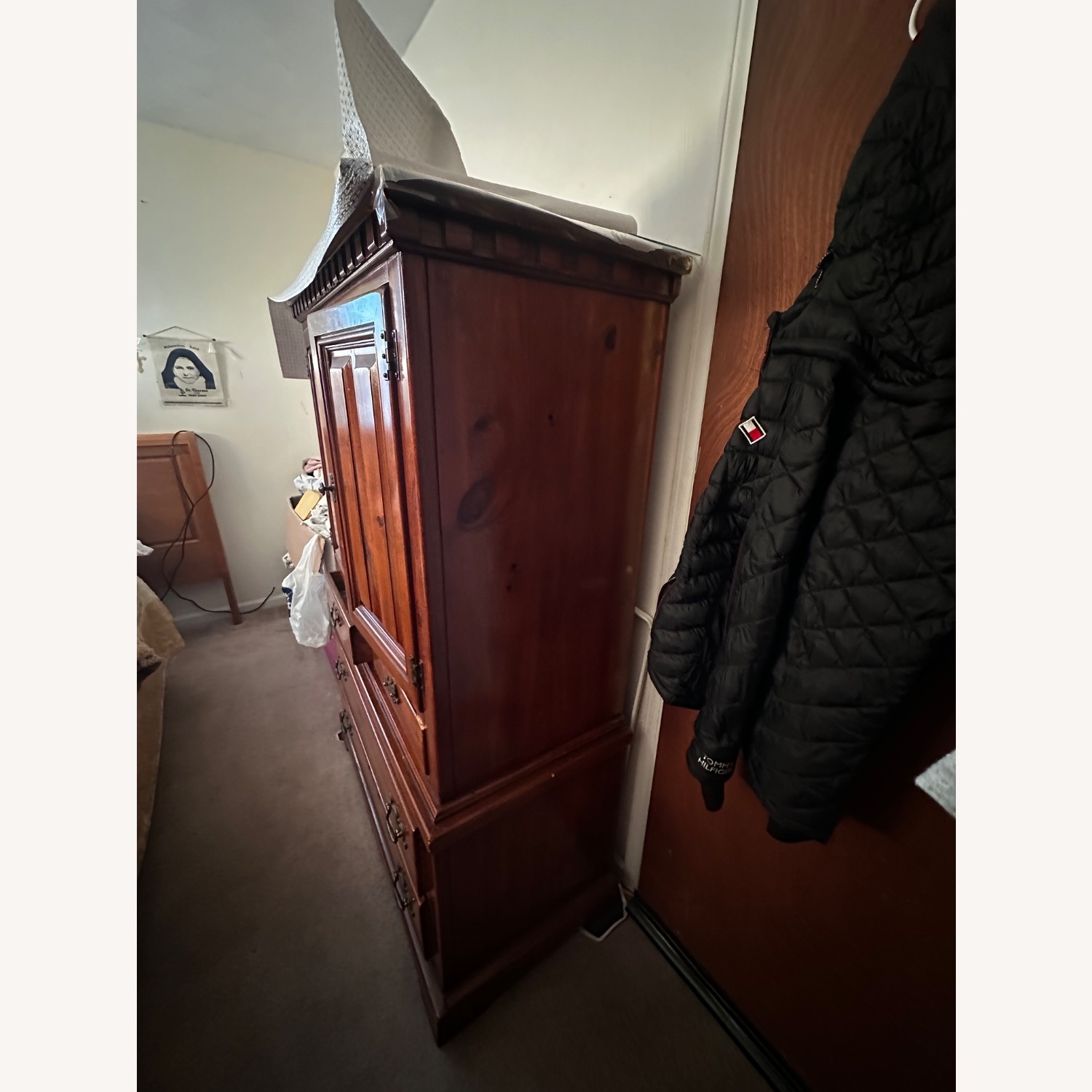 Link-Taylor Mahogany Dresser - image-4