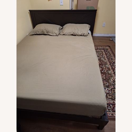 Used Yaheeteech Queen Size Bed for sale on AptDeco
