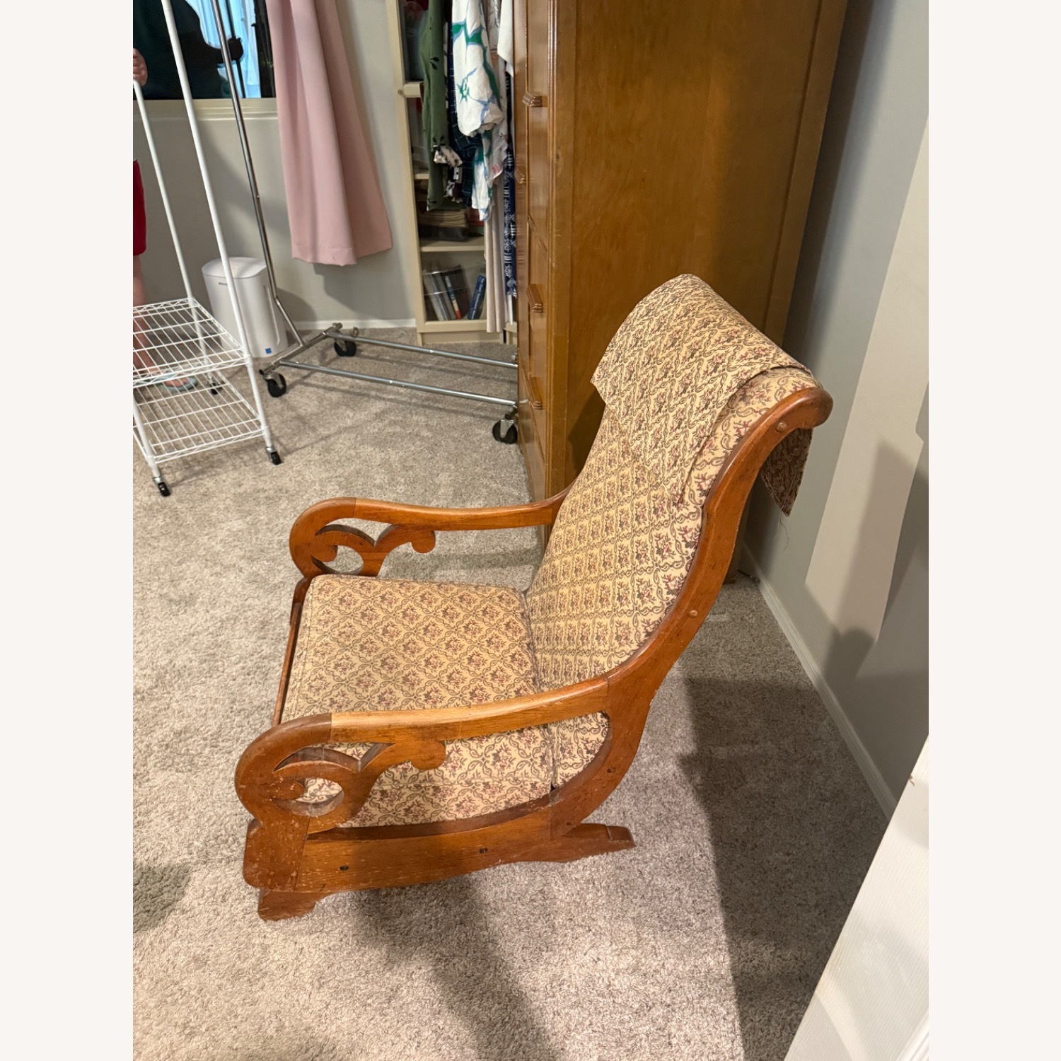 Vintage/Antique Finds Armchair - image-5