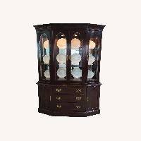 Ethan Allen Georgian Court China Cabinet