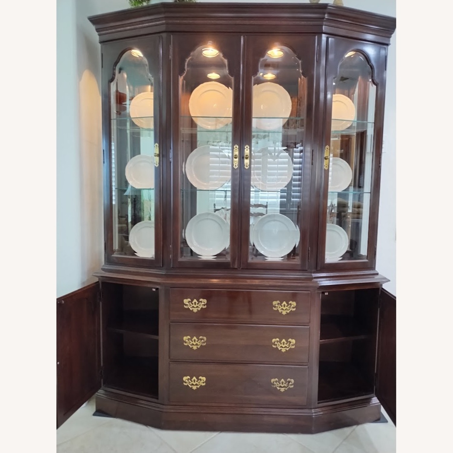 Ethan Allen Georgian Court China Cabinet - image-2