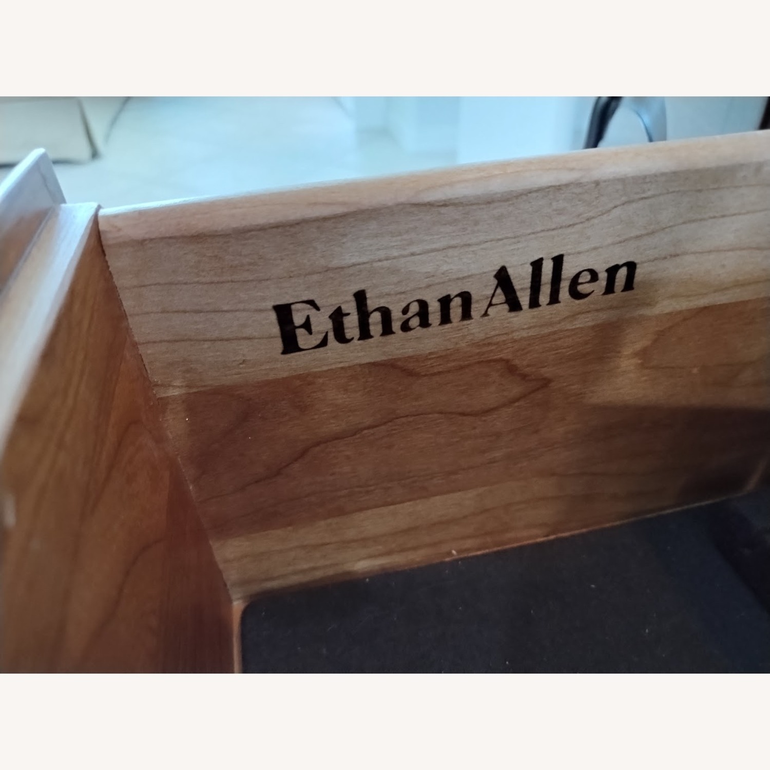 Ethan Allen Georgian Court China Cabinet - image-4