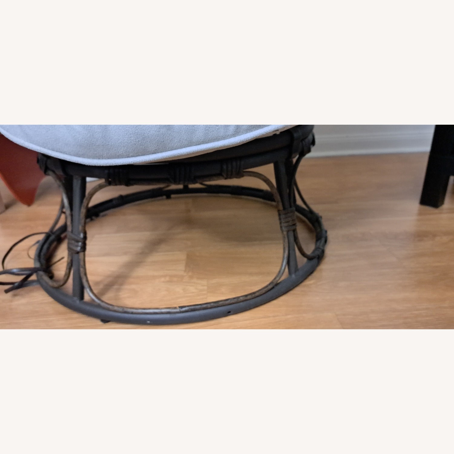 Contemporary Loveseat - image-2