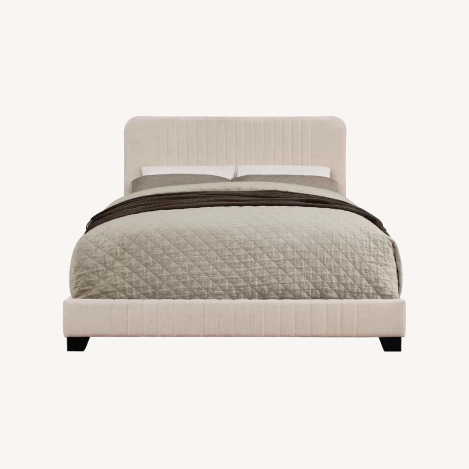 Mercury Row Delp Light Gray Fabric Full Bed - image-0