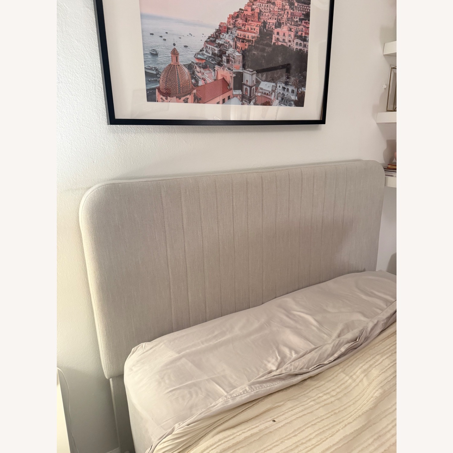 Mercury Row Delp Light Gray Fabric Full Bed - image-4