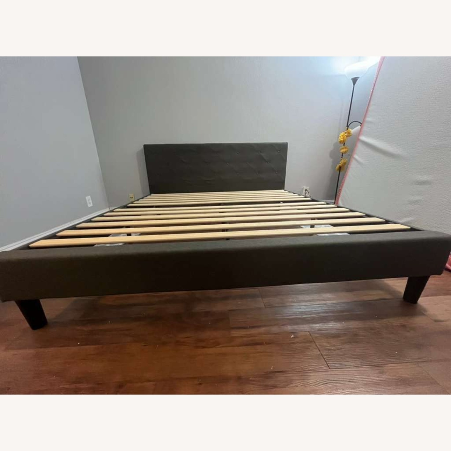 ZINUS Shalini Dark Gray Wood King Bed - image-2