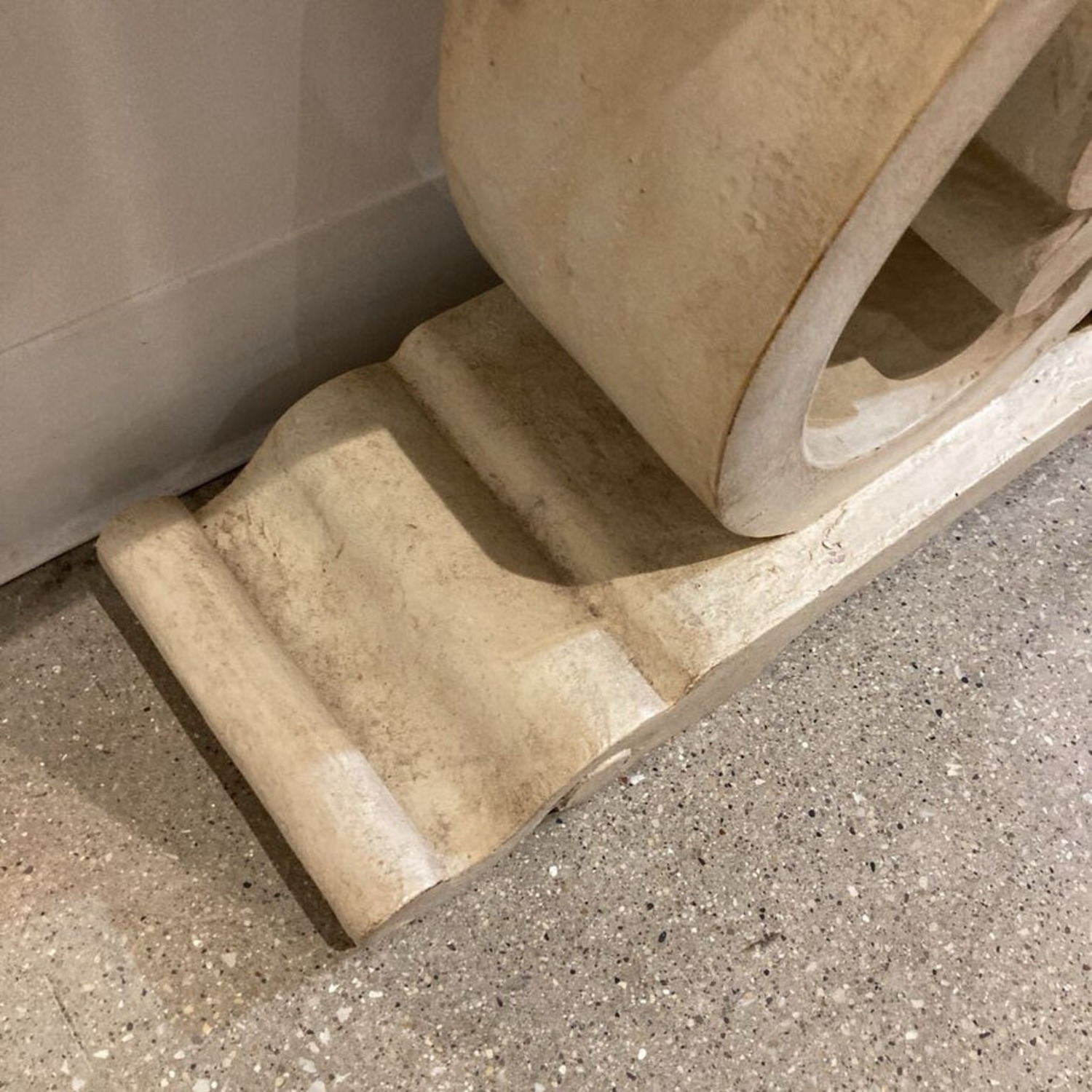 Hooker Furniture Rhapsody Scroll Console Table - image-8