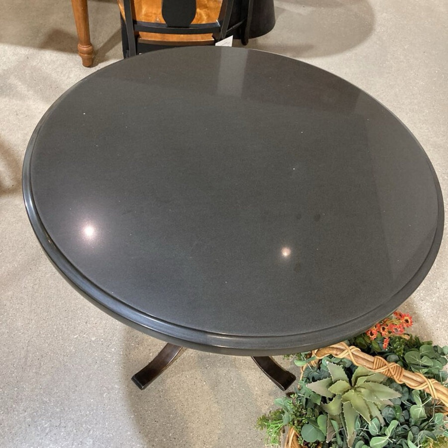 Metal Base Tulip W Granite Top Dining Table - image-4