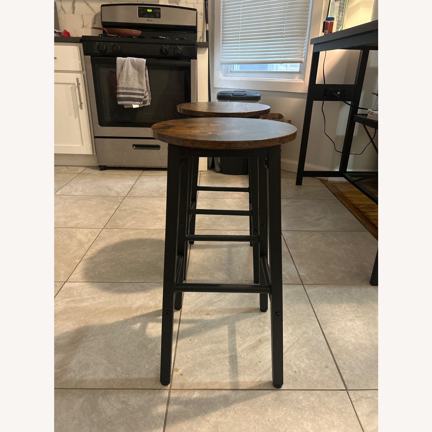 HOOBRO Wood Stools - image-2