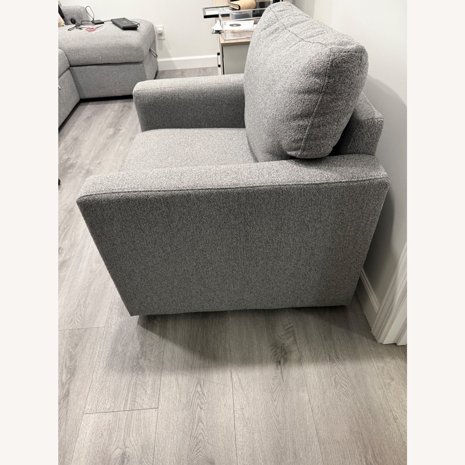 Bob's Discount Furniture Grey Swivel Armchair - image-2