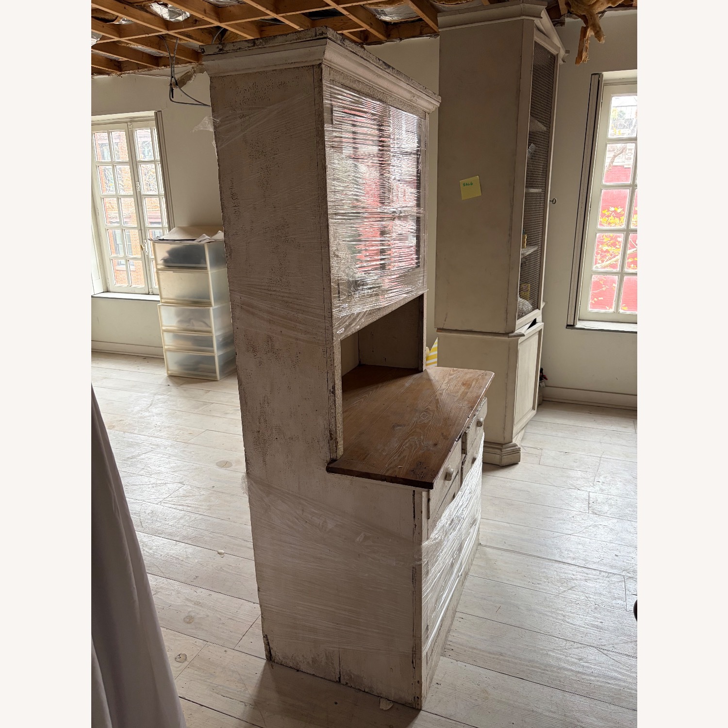 Vintage Kitchenette - image-8