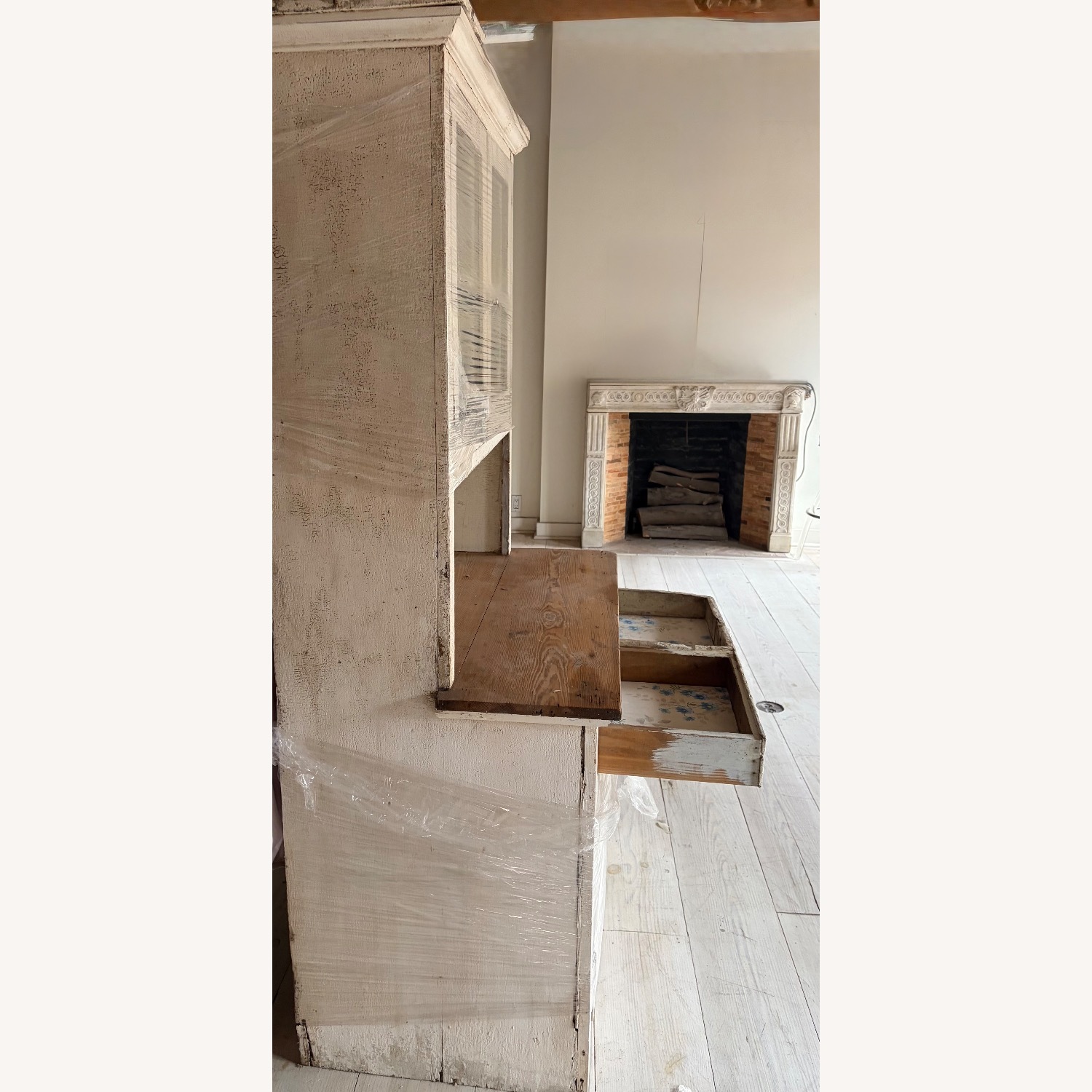 Vintage Kitchenette - image-3