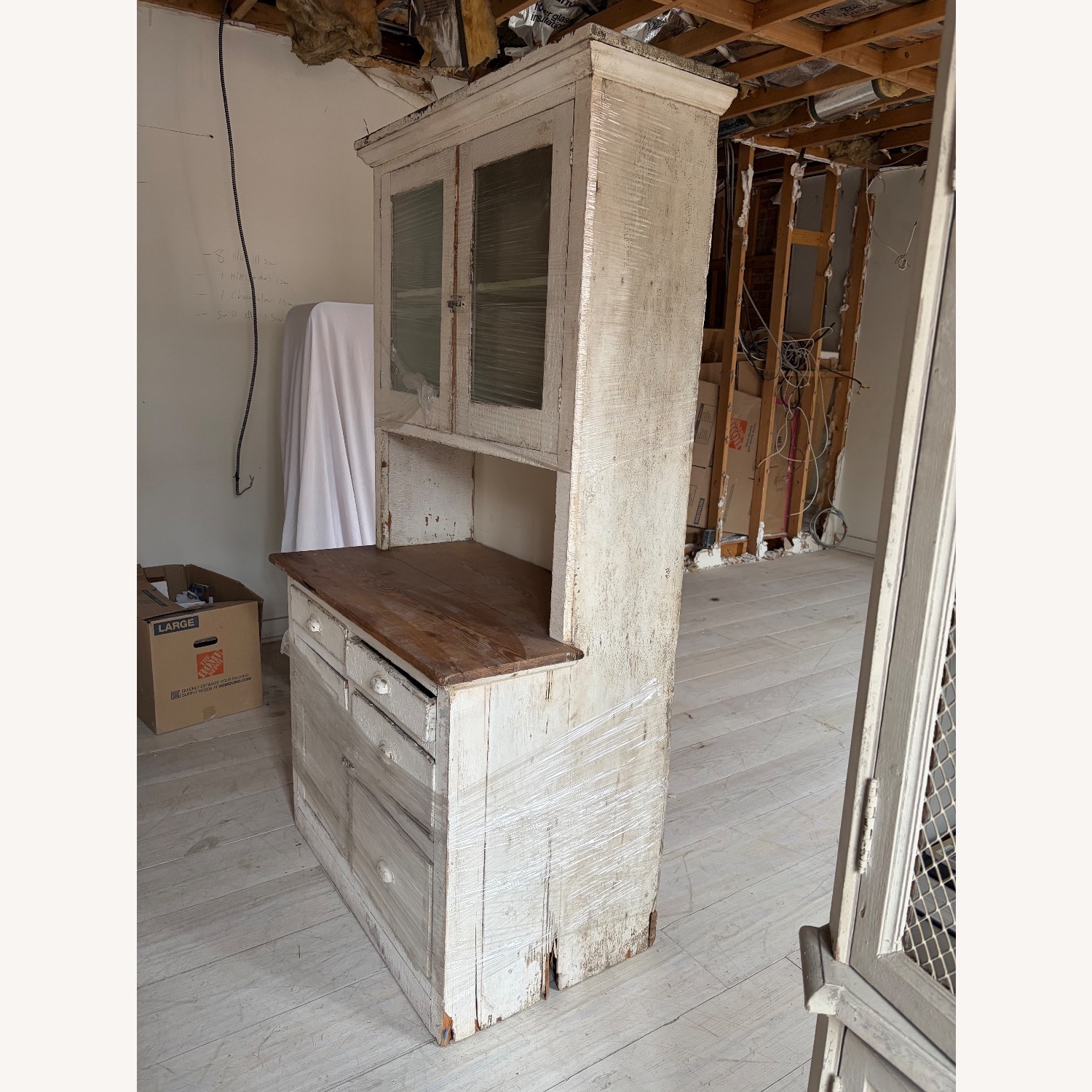 Vintage Kitchenette - image-6